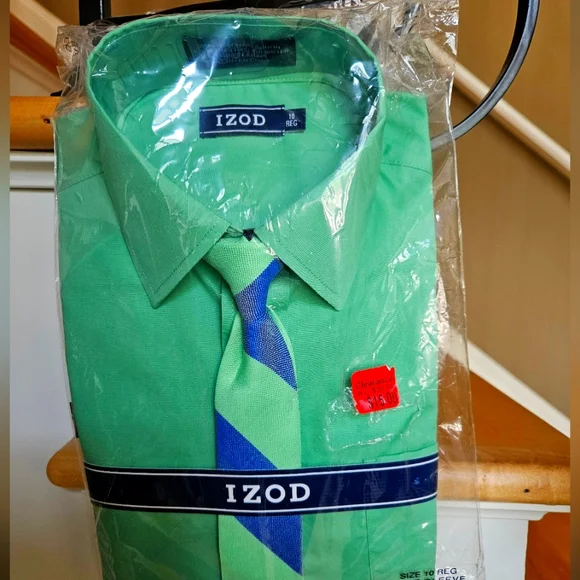 Boys Izod shirt and tie. Size 10 long sleeve NWT - Picture 1 of 4